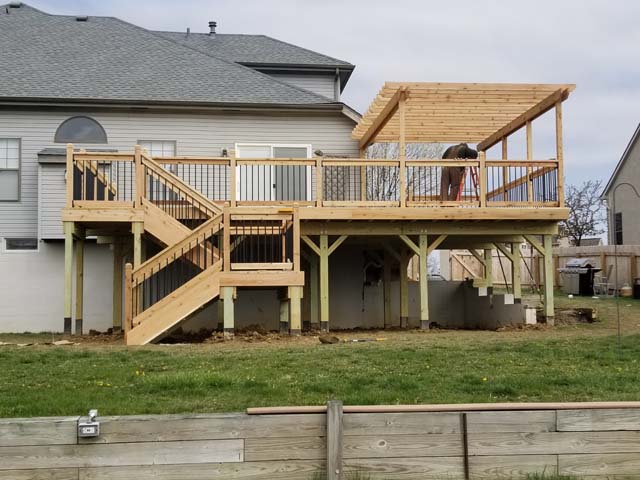 Wood deck with arbor 3